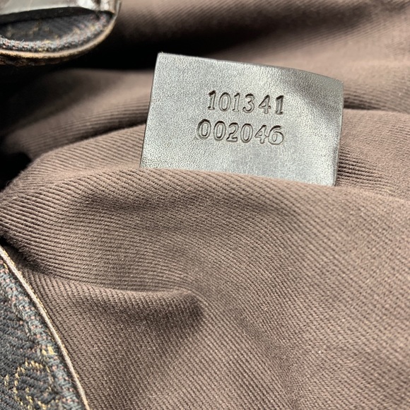 Vintage Gucci Tote (Brown GG) with original Gucci dust bag - Picture 5 of 6